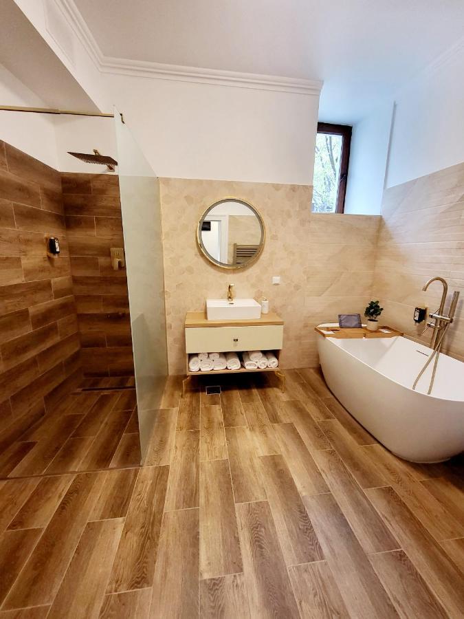 Sboldtown By Holztreppe Apartment Brasov Bagian luar foto