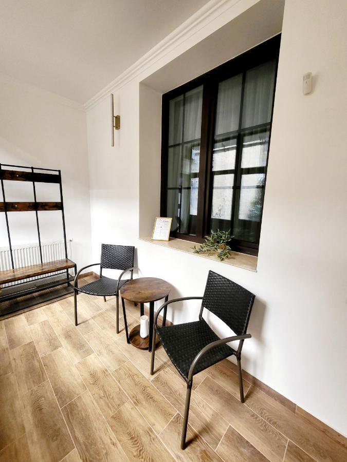 Sboldtown By Holztreppe Apartment Brasov Bagian luar foto