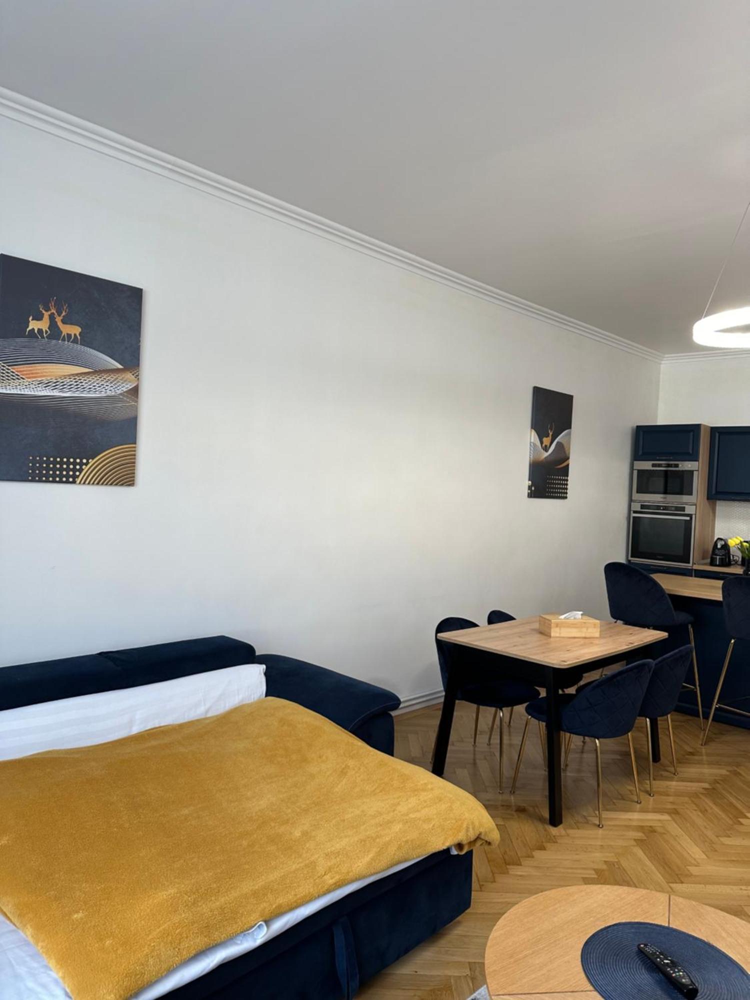 Sboldtown By Holztreppe Apartment Brasov Bagian luar foto